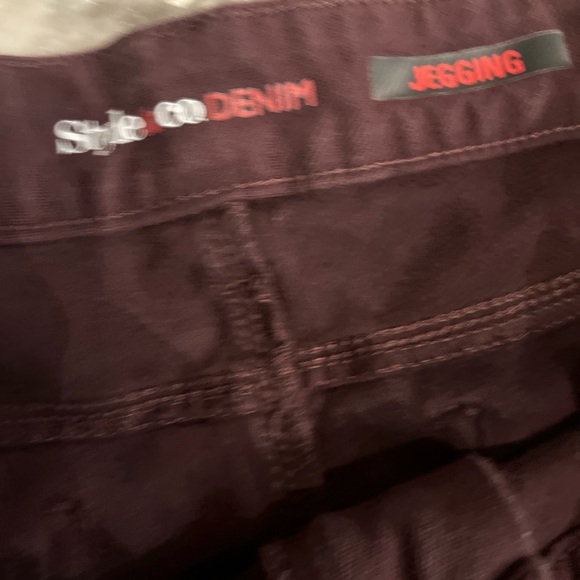 Three Piece Outfit XL
Old Navy Khaki Jacket, Rust Top and Atyle & Co Jeggings. - Picture 7 of 8